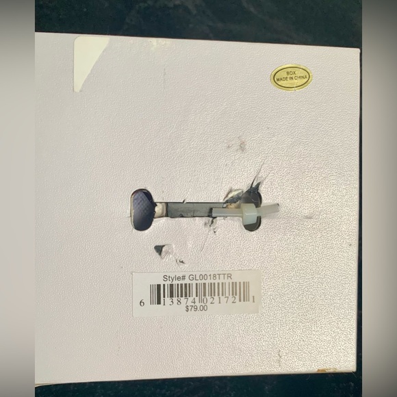 GEOFFREY BEENE Women’s Rhinestone Stainless Steel Wristwatch Silver & Rose Gold - Picture 6 of 6